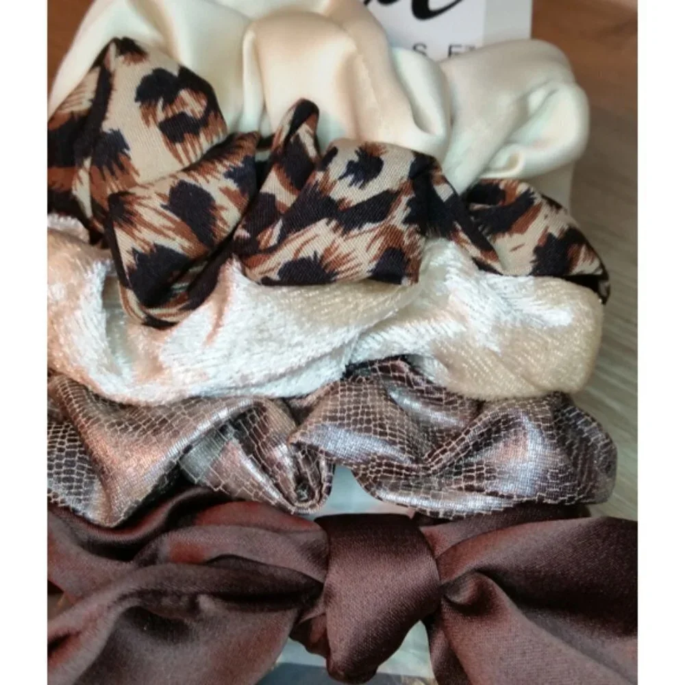 NWT Scunci Wild Primrose Hair Scrunchies + More